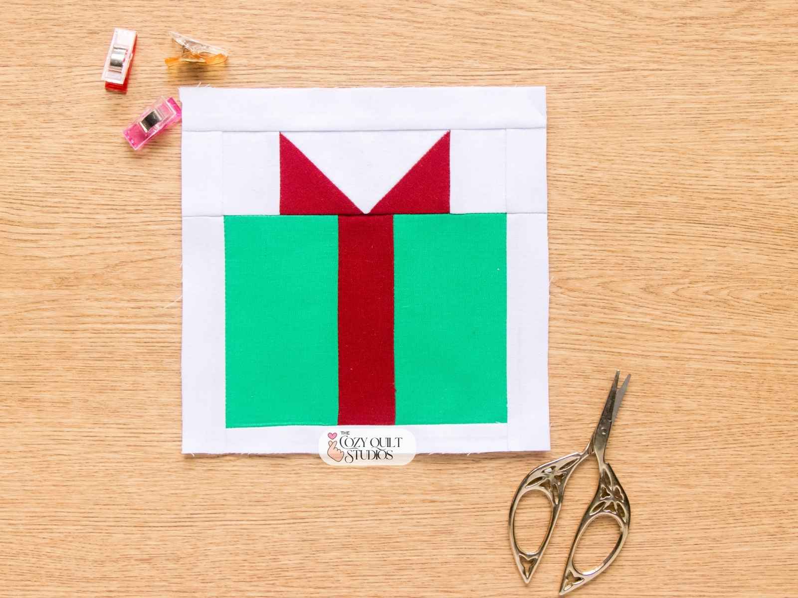 christmas present foundation paper piecing quilt block pattern digital templates